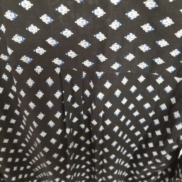 Mudd Blue White Pullover 1/2 Button Down Silky Feel Top EUC Size L - Picture 10 of 11